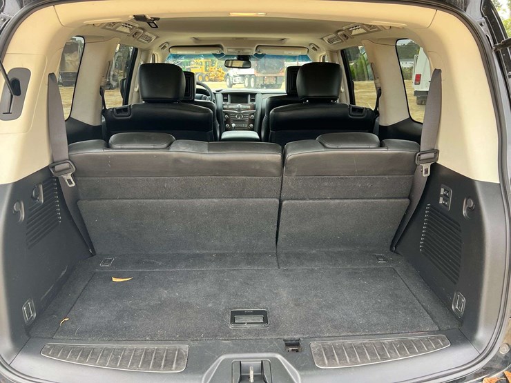 2012-infiniti-qx56-image-22