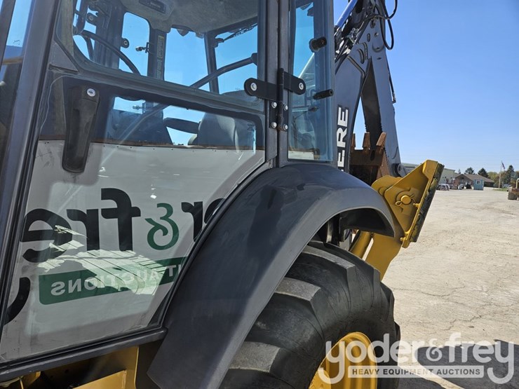 2013-deere-310k-image-19