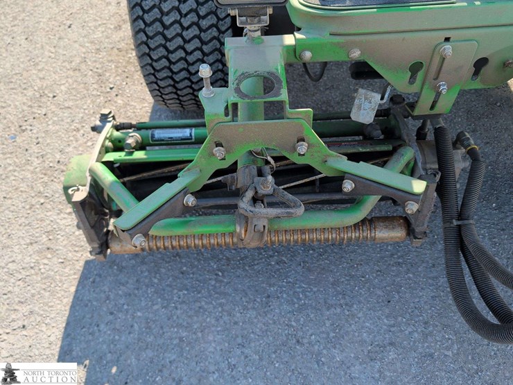 2015-john-deere-2500-image-10