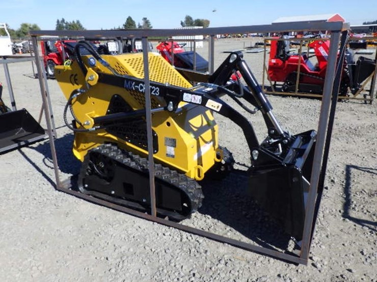 2026-agt-mx-crt23-skid-steer-tracked-loader-image-4