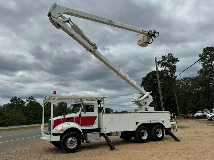 2009-peterbilt-340-image-14