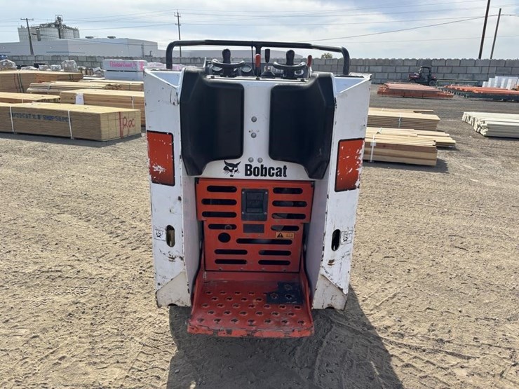 2019-bobcat-mt85-image-8