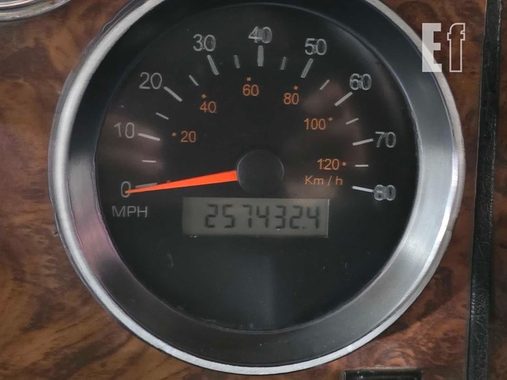 2000-kenworth-w900-image-13