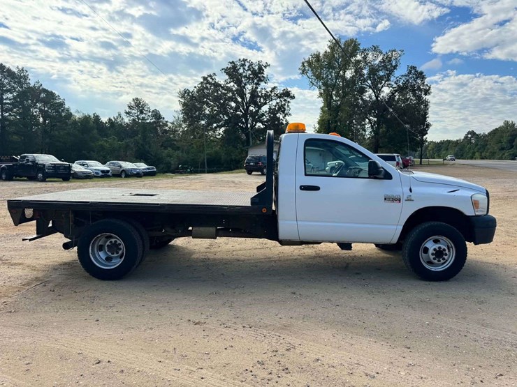 2008-dodge-3500-image-8