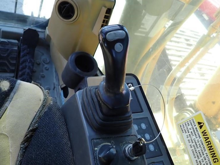 caterpillar-330c-image-25