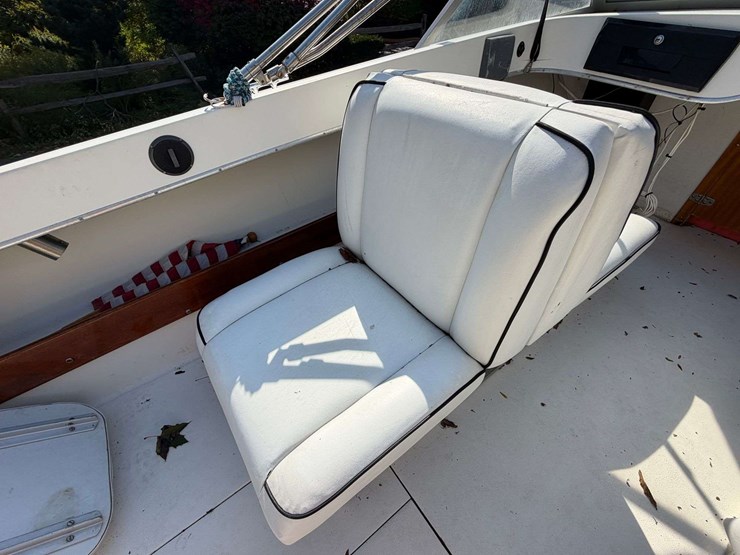 bertram-20-moppie-powerboat-w/trailer-"island-girl"-image-34