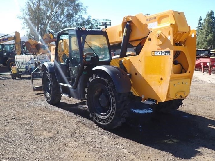 2019-jcb-509.42f-telescopic-reachlift-image-4