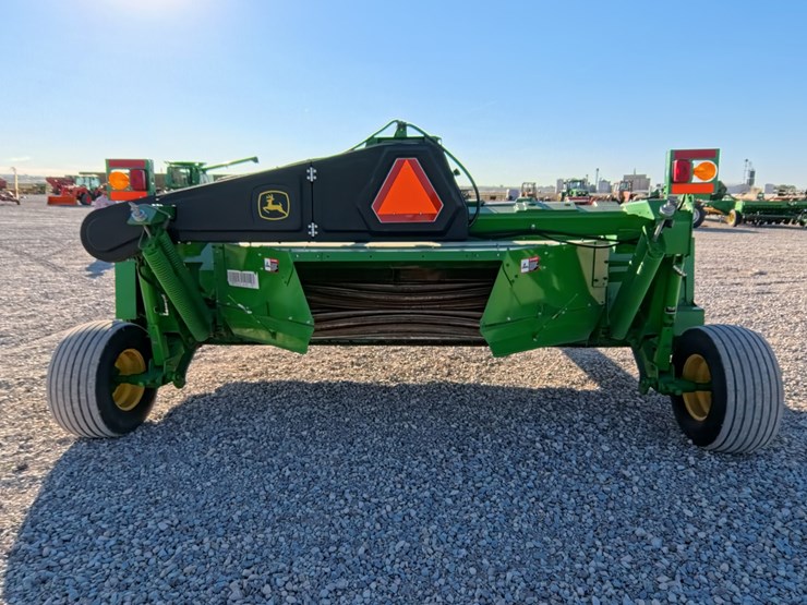 2019-john-deere-956-image-4