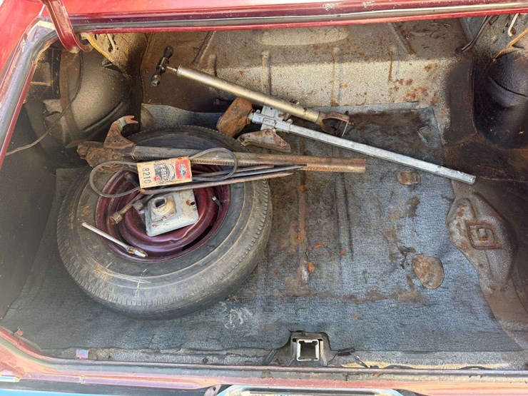 1965-chevrolet-chevelle-300-deluxe-4-door-sedan-(33,434-miles)-image-85