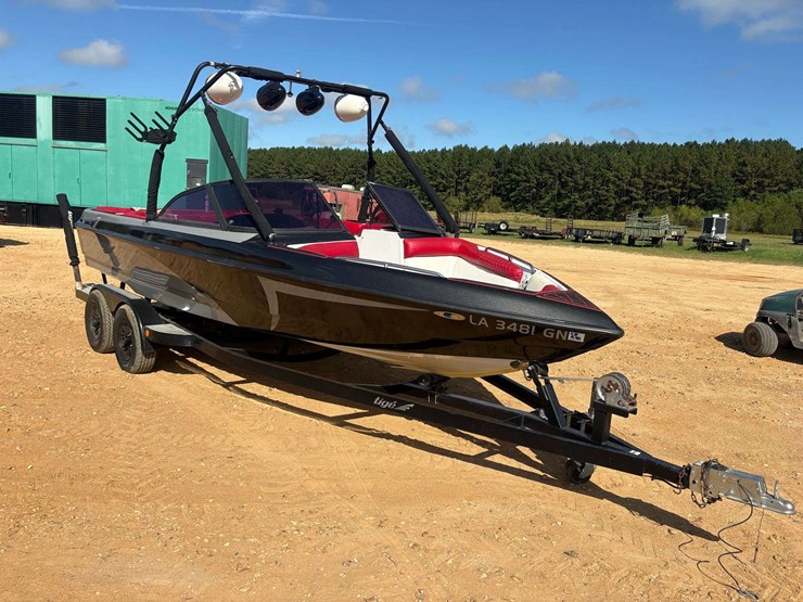 2000-tige-24v-ski-boat-w/-trailer-image-4