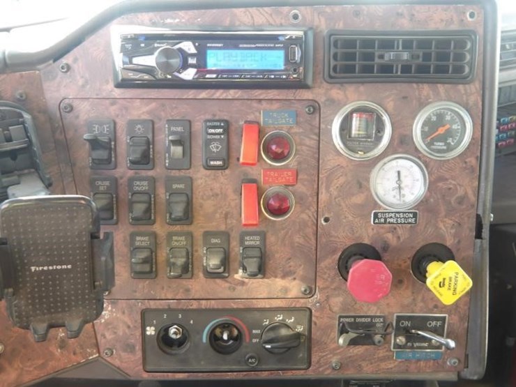 2002-international-5500i-dump-truck-image-22