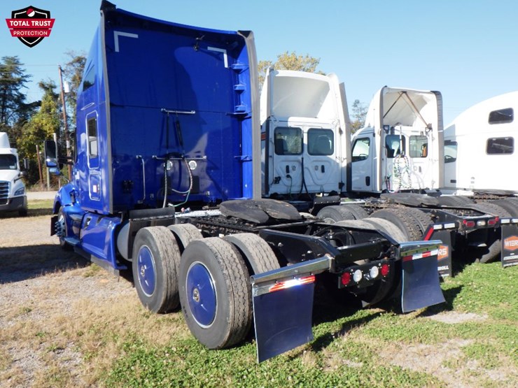 2021-kenworth-t680-image-12