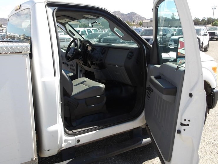 2014-ford-f250-image-13