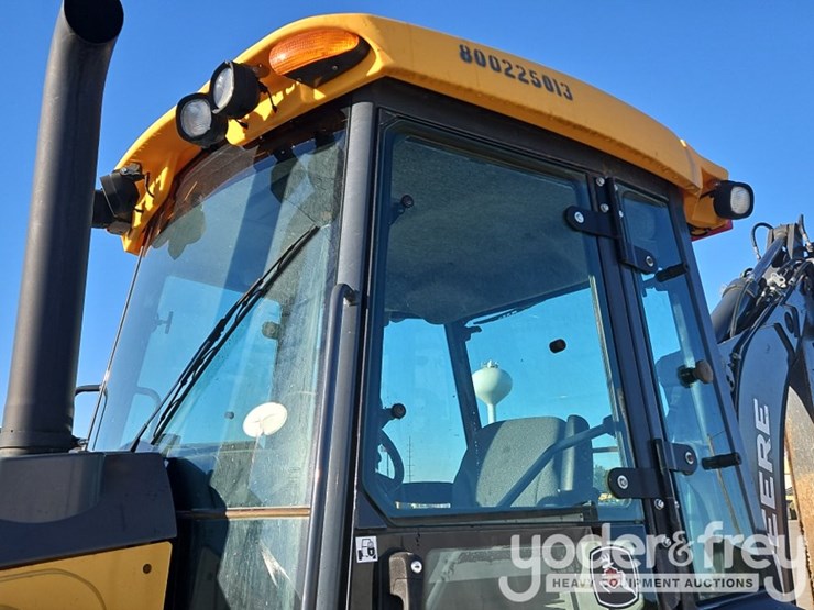 2018-deere-410l-image-22