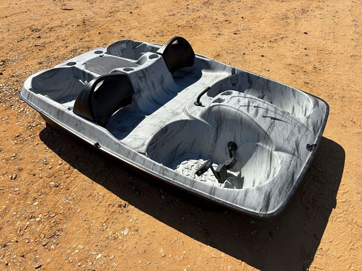 5'x8'-paddleboat-image-5