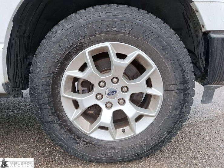 2021-ford-f150-image-19
