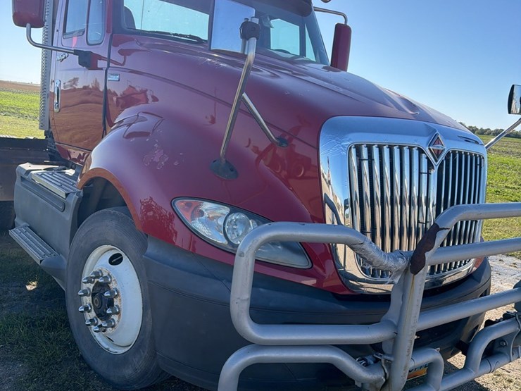 2012-international-prostar-image-11