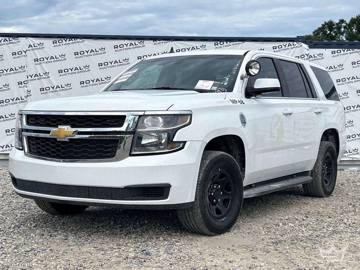 2016-chevrolet-tahoe-image-1