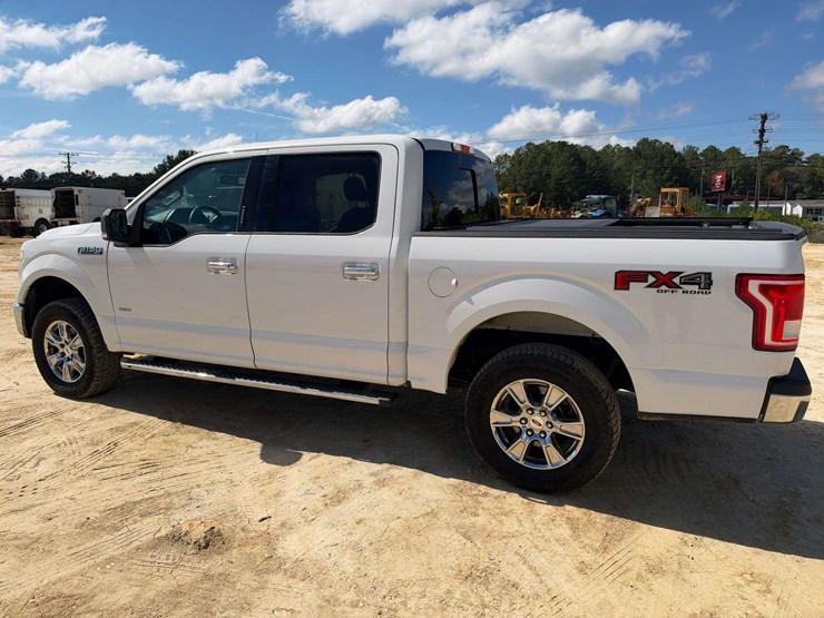 2015-ford-f150-xlt-image-2