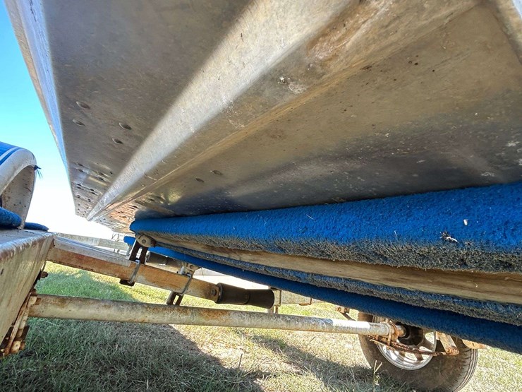 1994-bass-tracker-tx17-aluminum-bass-boat-w/-40-hp-mercury-&-trailer-image-19