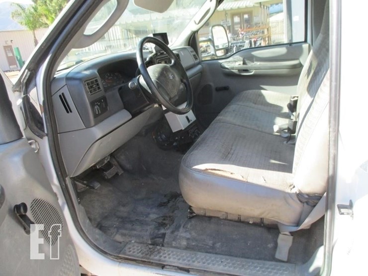 2003-ford-f450-image-7
