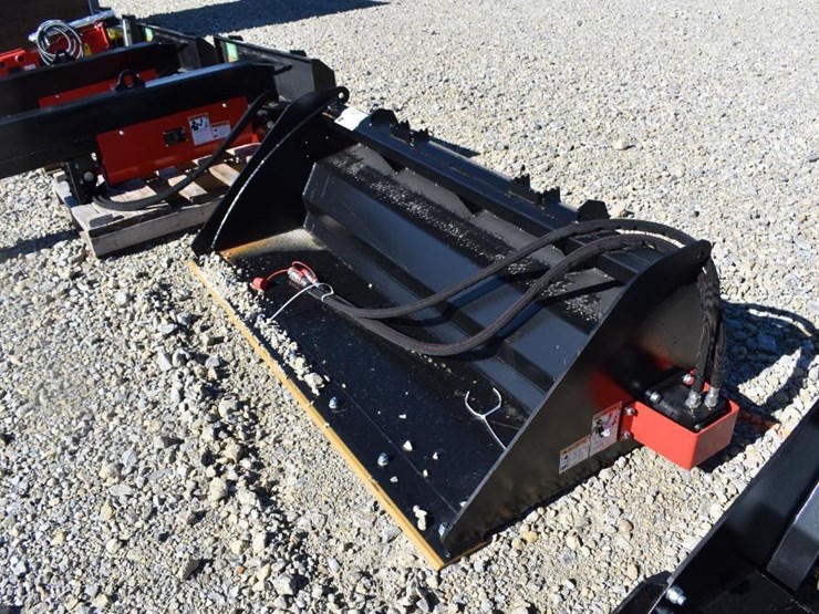 raytree-power-rake-bucket-attachment-49723-image-3
