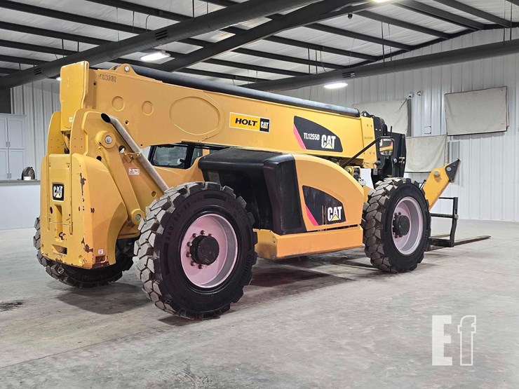 2018-caterpillar-tl1255d-image-3