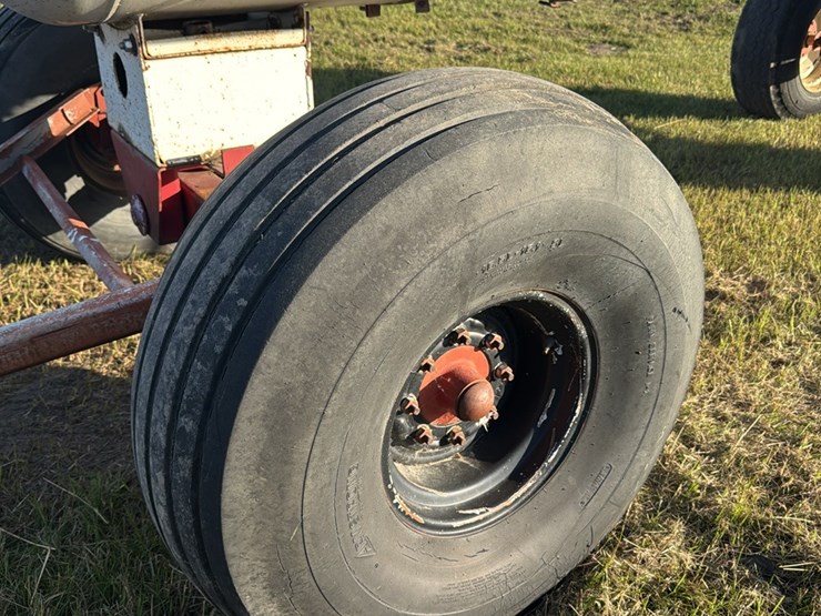 11-19-1450-gallon-nh3-tank,-16.5l---16.1-tires-image-5