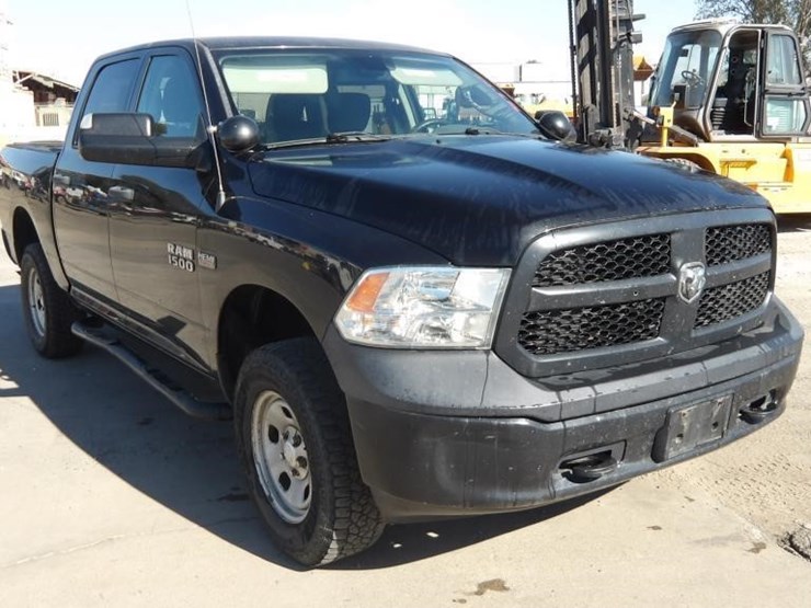 2016-dodge-ram-1500-image-2