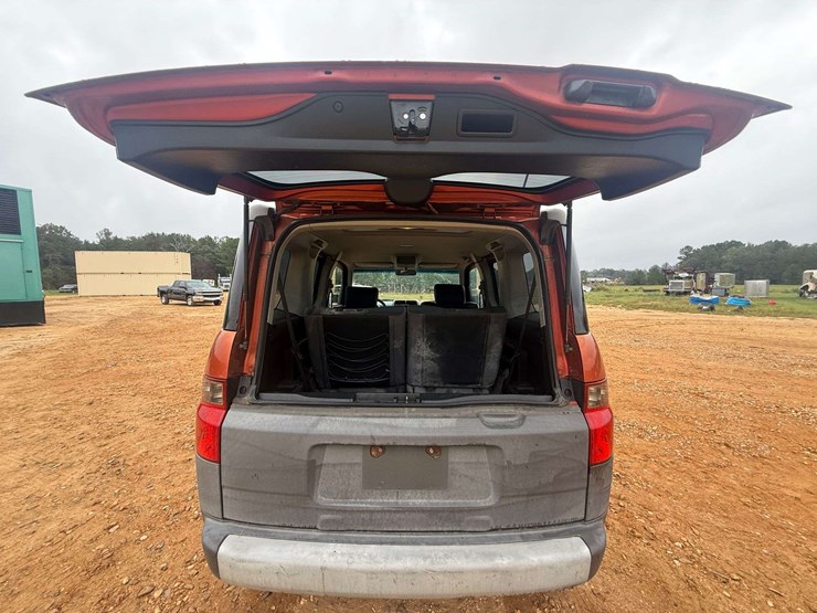 2005-honda-element-image-23