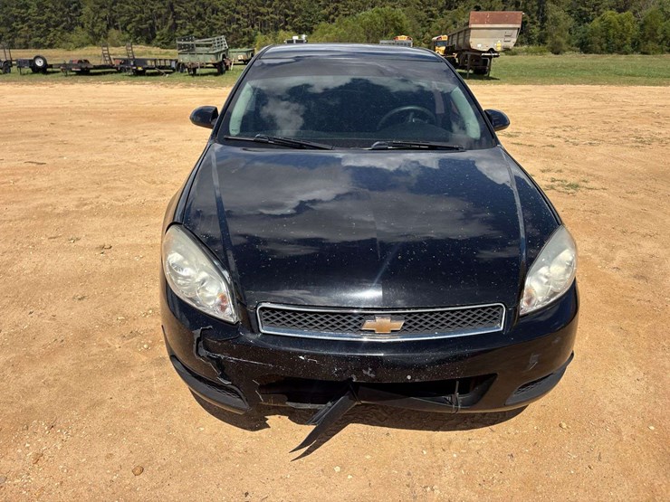2016-chevrolet-impala-limited-4-door-sedan-(145,089-miles)-image-6