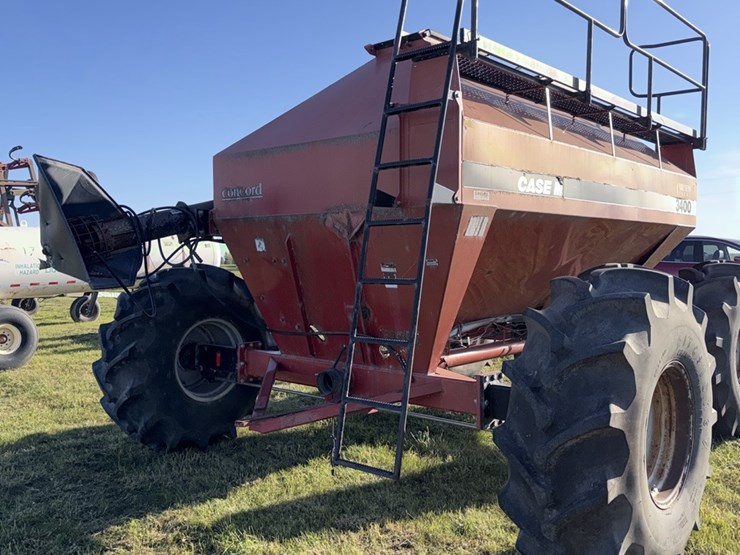 case-ih-3400-image-8