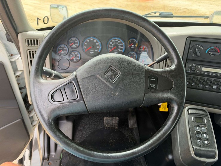 2010-international-transtar-8600-image-12