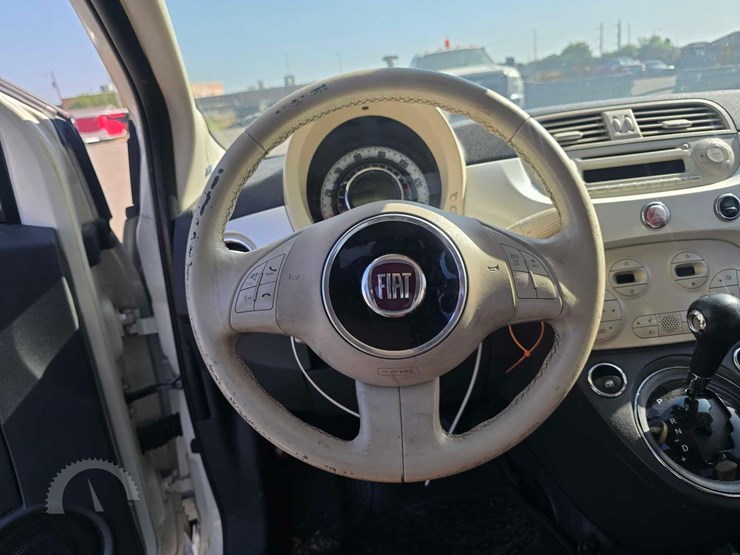 2012-fiat-500-image-10