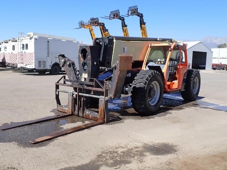 2015-jlg-1255-image-1