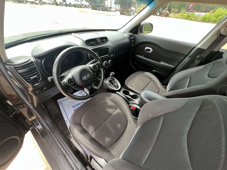 2017-kia-soul-image-11