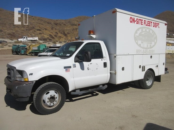 2003-ford-f550-image-1