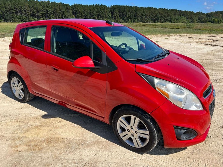 2015-chevrolet-spark-4-door-sedan-(125,589-miles)-image-4