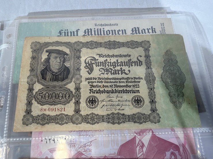 #40309-•-foreign-currency-bank-notes-image-23