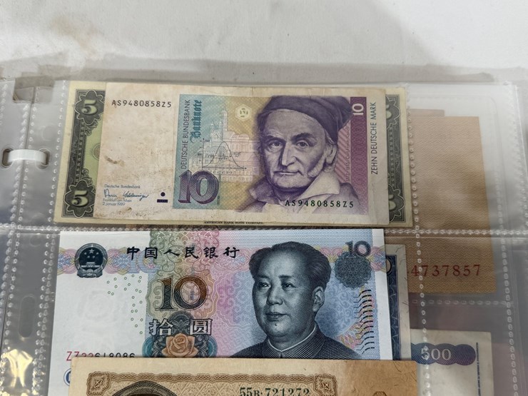 #40307-•-foreign-currency-bank-notes-image-69