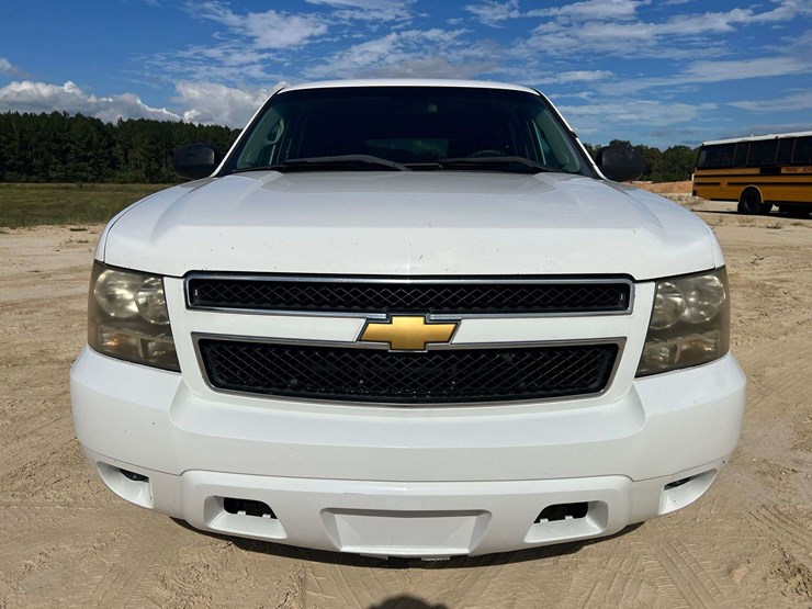 2012-chevrolet-tahoe-image-5