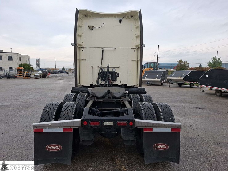 2020-peterbilt-579-image-6