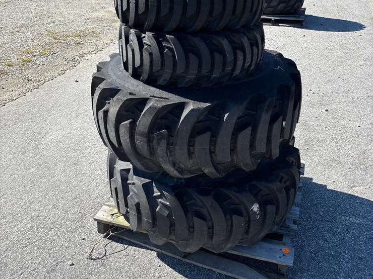 #1082-•-r4-tires-with-rims-image-3