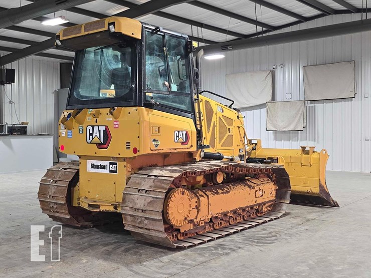 2022-caterpillar-d3-lgp-image-3