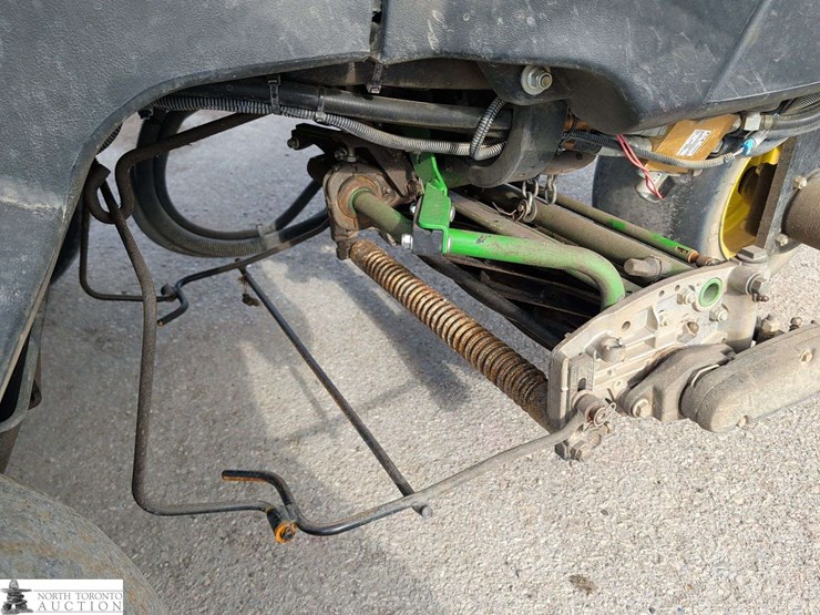 2015-john-deere-2500-image-22