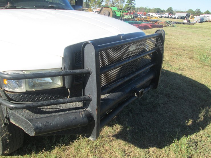 2001-dodge-3500-image-16