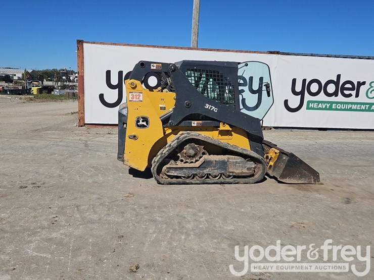 2019-deere-317g-image-6