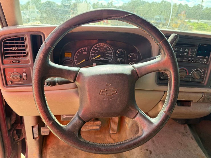 2000-chevrolet-silverado-1500-image-9