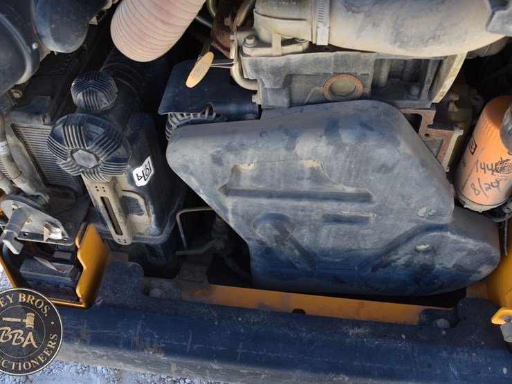 2021-jcb-270t-image-36