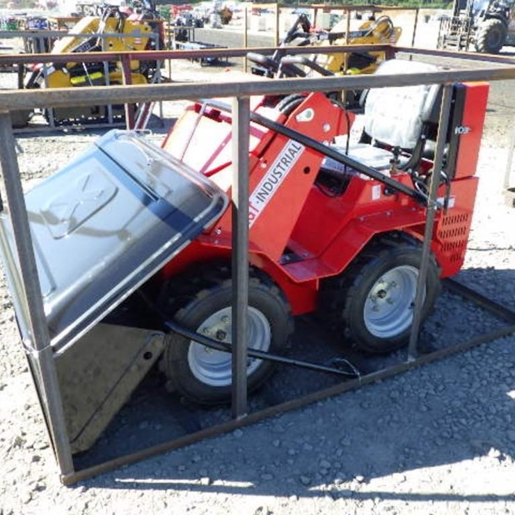 2026 AGT SDA-140W Skid Steer Loader